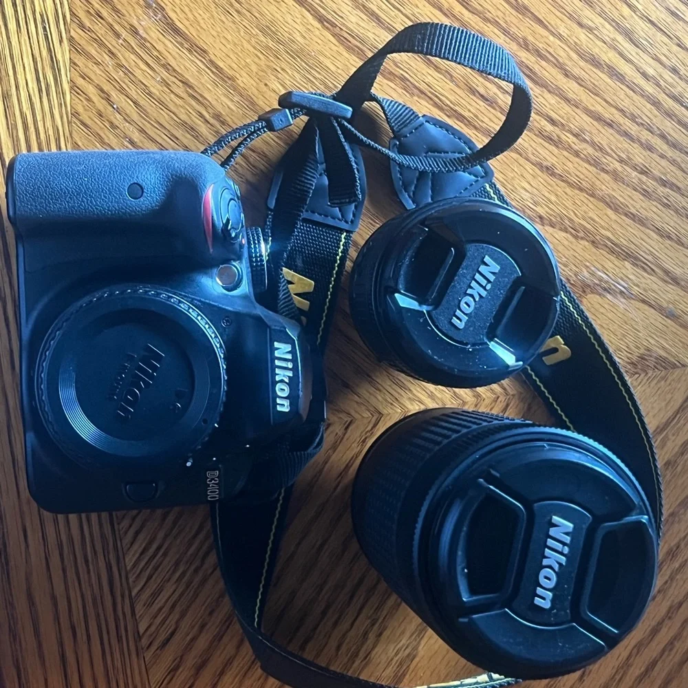 Nikon D3400 DSLR CAMERA